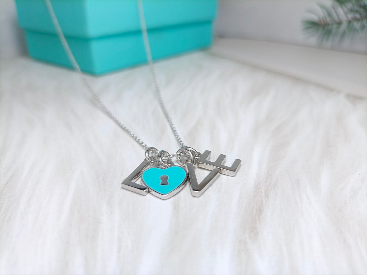 [Rose Tomorrow]LOVE TEXT PEDANT NECKLACE