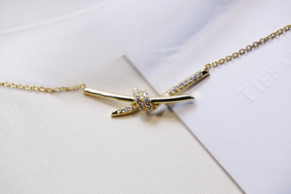 [Rose Tomorrow]KNOT NECKLACE GOLD DIAMONDS