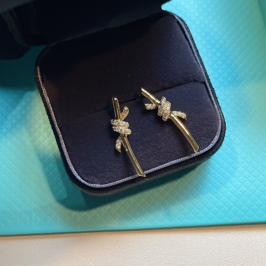 [Rose Tomorrow]KNOT EARRINGS GOLD DIAMOND