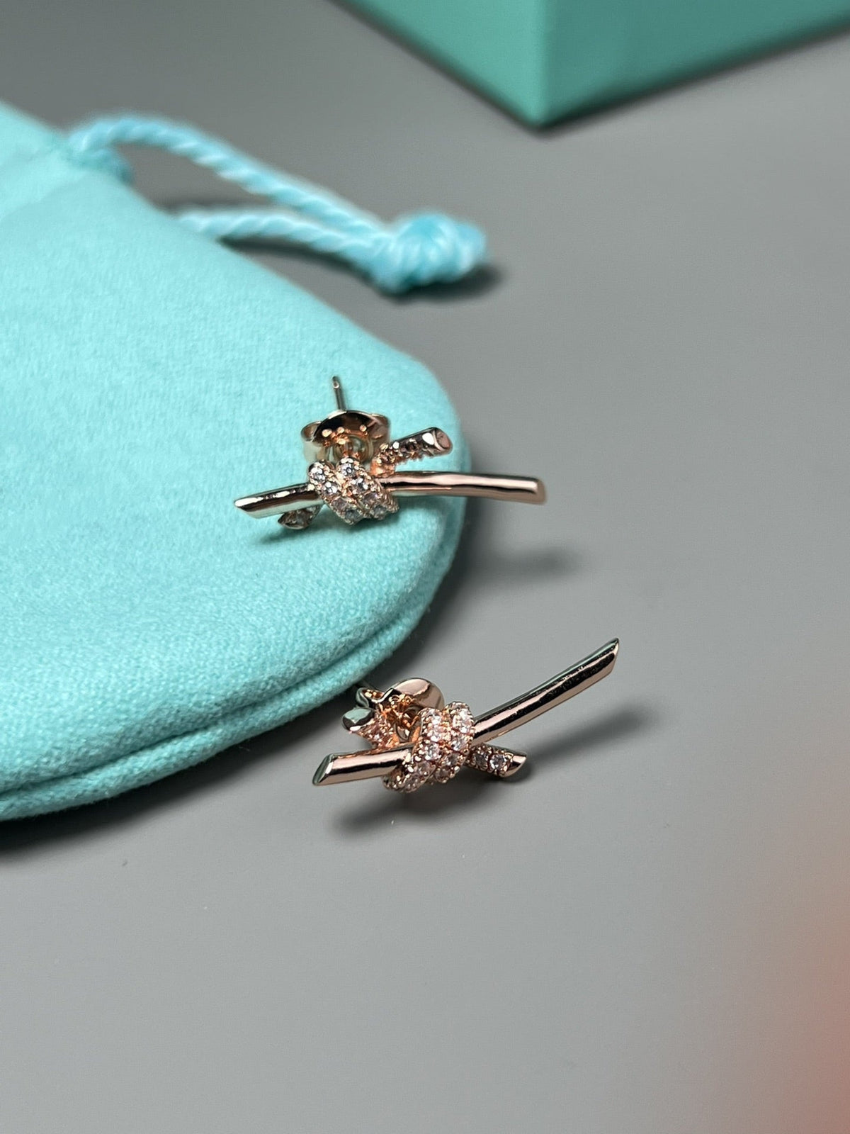 [Rose Tomorrow]KNOT EARRINGS PINK GOLD DIAMOND