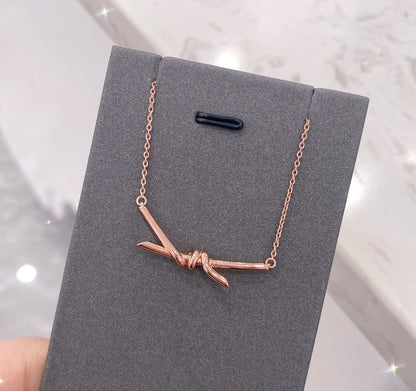 [Rose Tomorrow]KNOT NECKLACE DIAMONDS