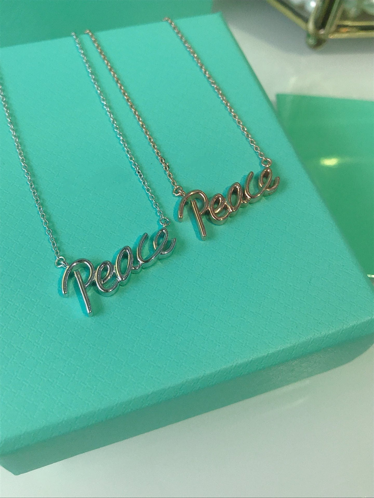[Rose Tomorrow]PEACE TEXT PEDANT NECKLACE