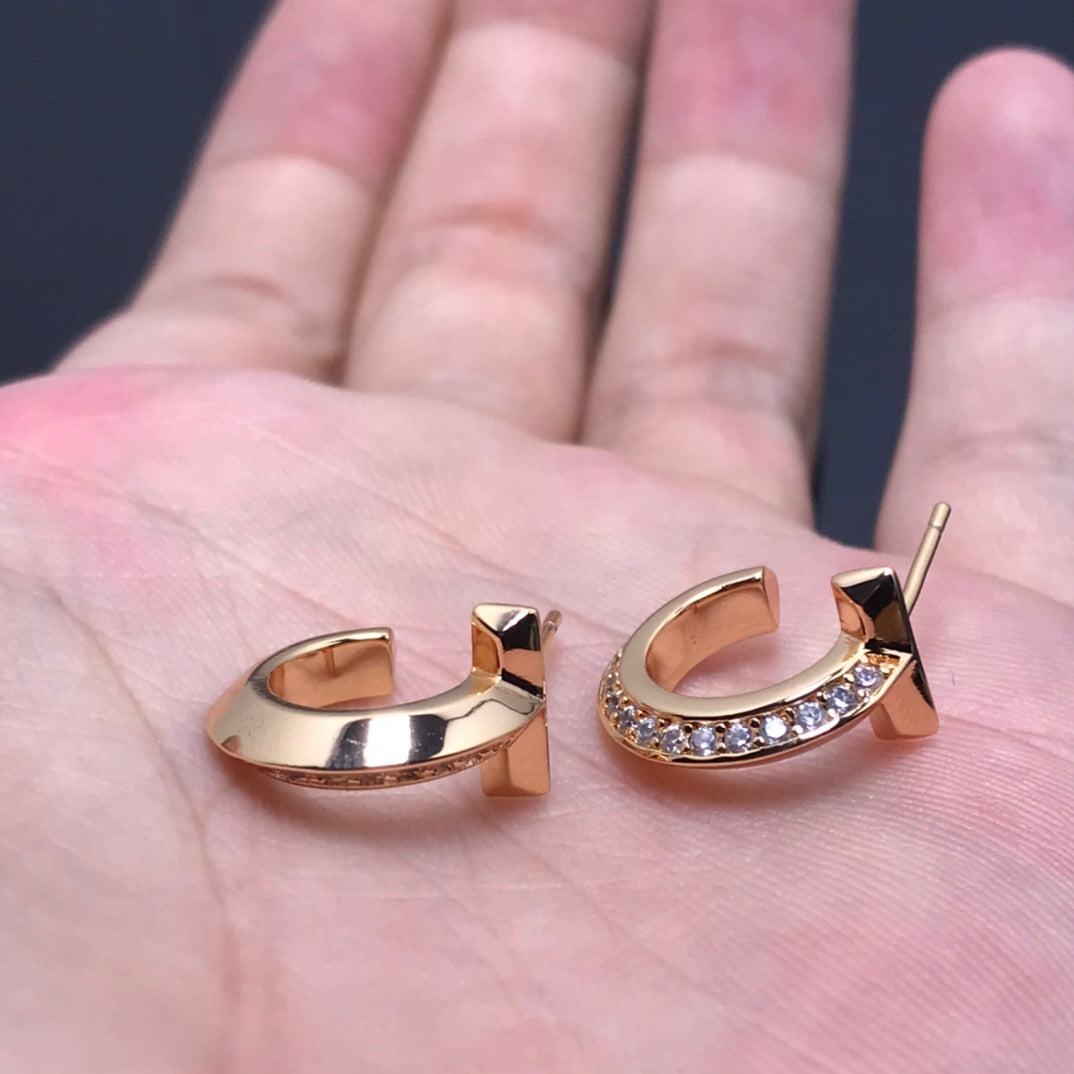 [Rose Tomorrow]T HOOP DIAMOND EARRINGS