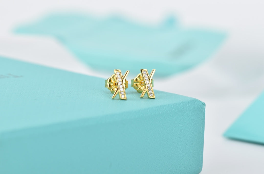 [Rose Tomorrow]ATLAS DIAMOND STUD EARRINGS