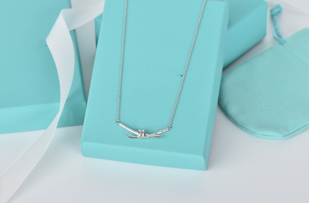 [Rose Tomorrow]KNOT NECKLACE
