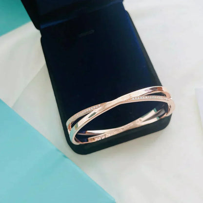 [Rose Tomorrow]NARROW HINGED BANGLEIN WITH DIAMONDS SMALL