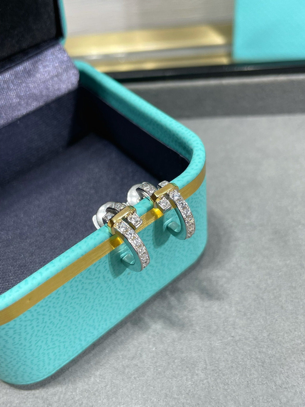 [Rose Tomorrow]EDGE DIAMOND PINK GOLD EARRINGS