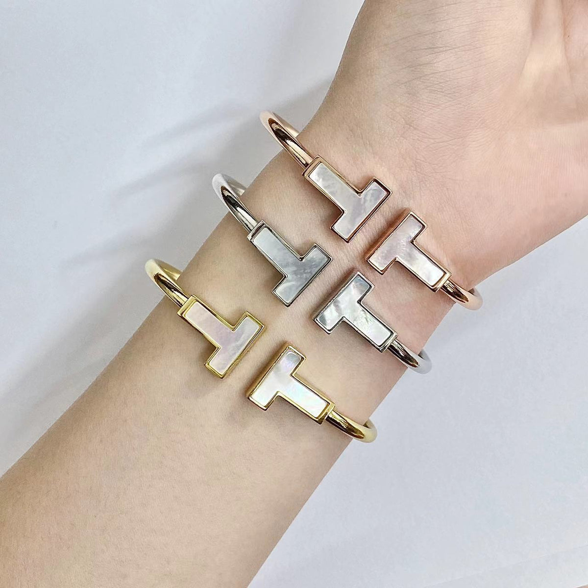[Rose Tomorrow]T WIDE MOP OPEN BRACELET
