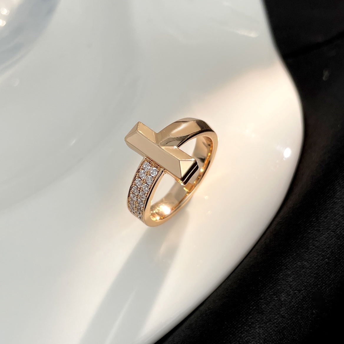 [Rose Tomorrow]T WIDE DIAMOND RING