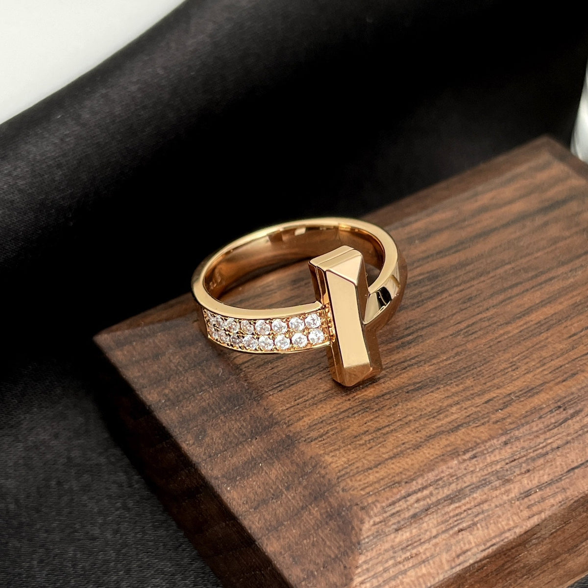 [Rose Tomorrow]T WIDE DIAMOND RING