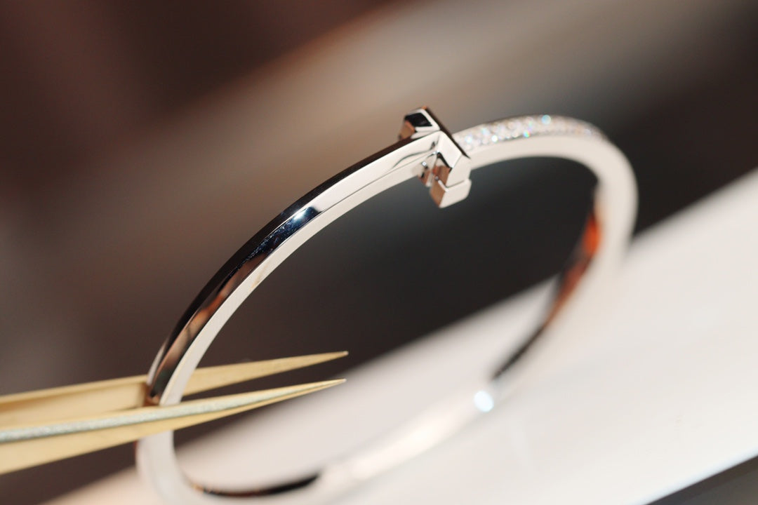 [Rose Tomorrow]NARROW T1 HINGED BANGLE DIAMOND SILVER