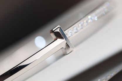 [Rose Tomorrow]NARROW T1 HINGED BANGLE DIAMOND SILVER