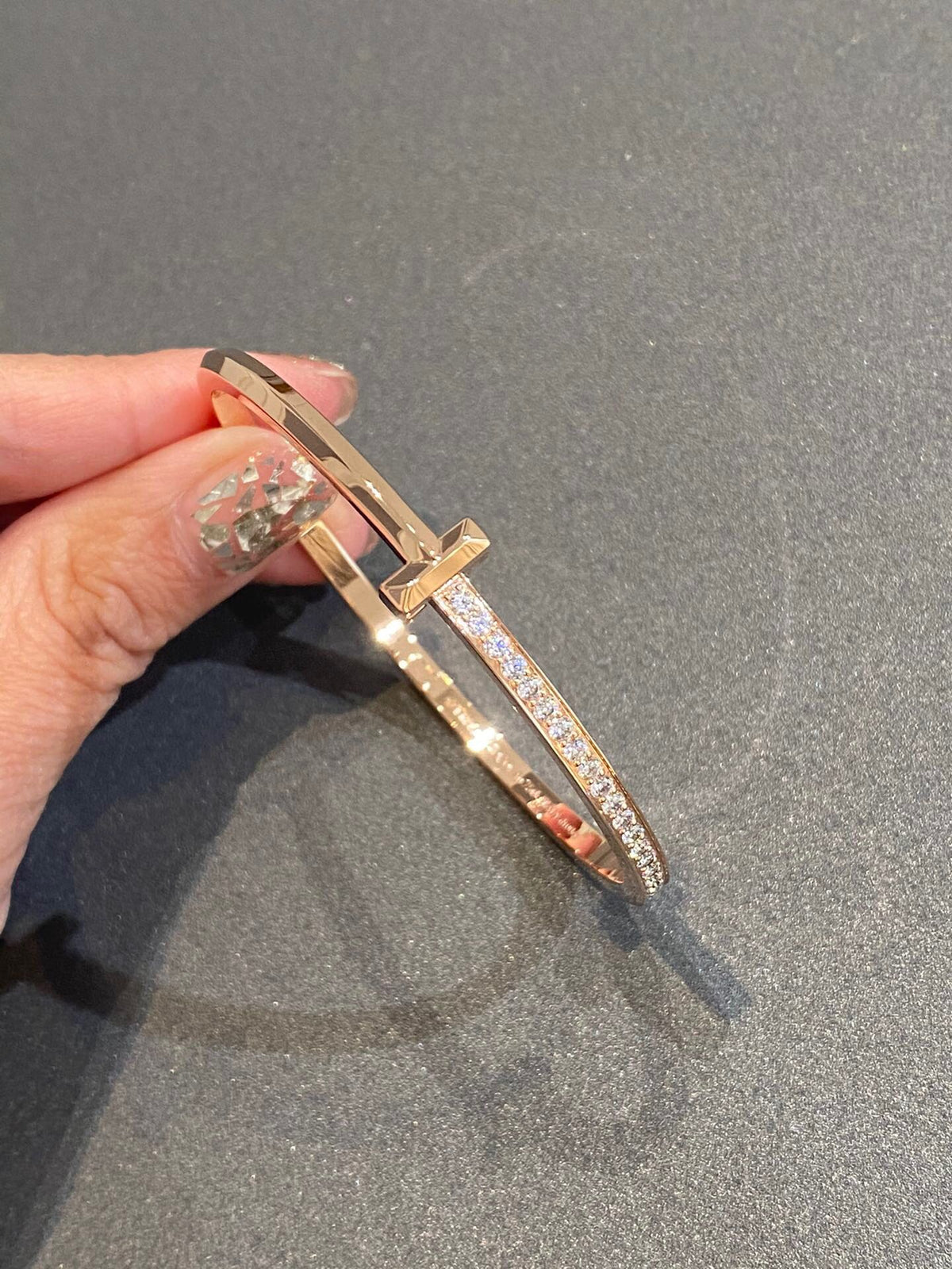 [Rose Tomorrow]NARROW T1 HINGED BANGLE DIAMOND PINK GOLD