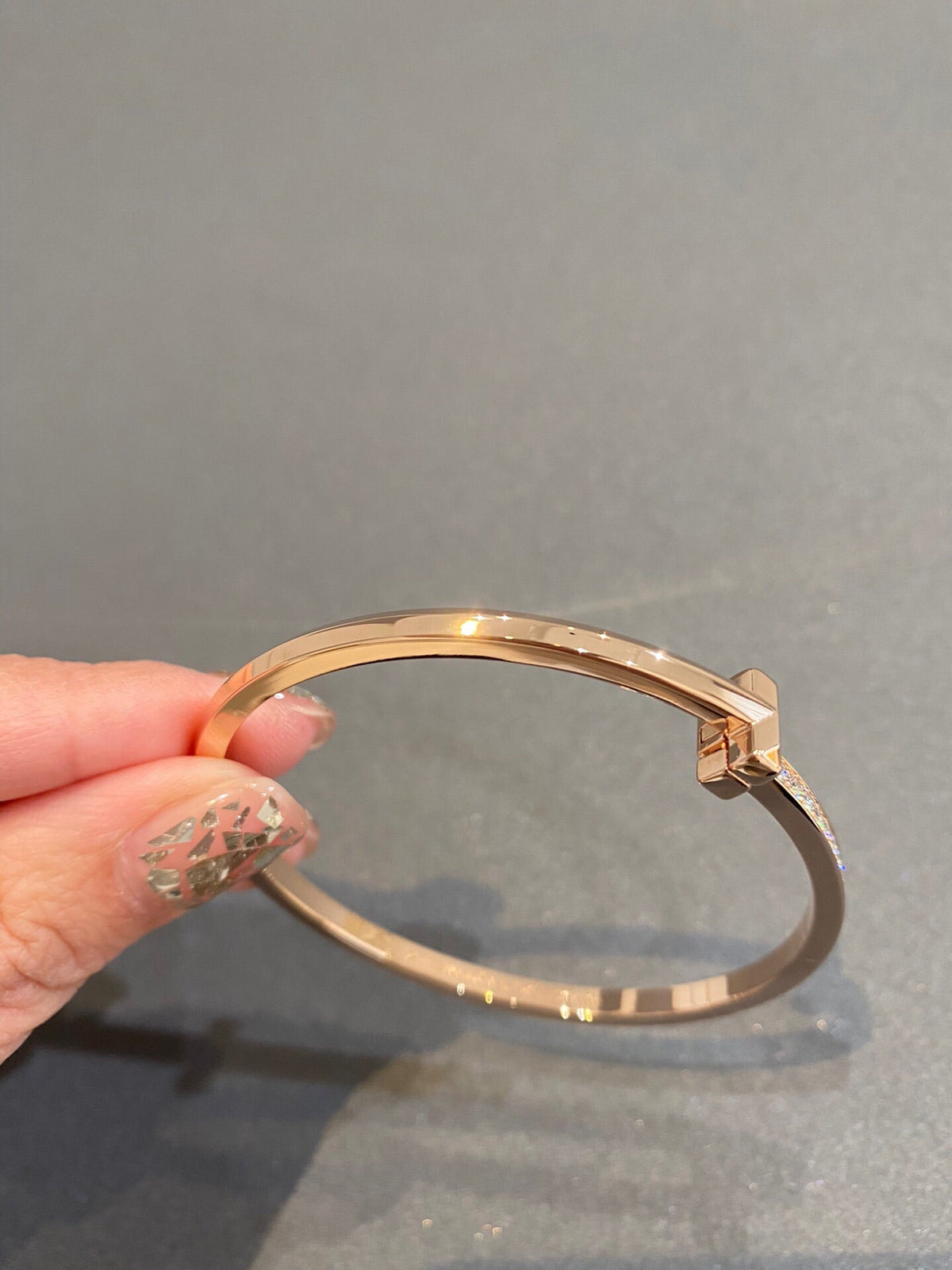 [Rose Tomorrow]NARROW T1 HINGED BANGLE DIAMOND PINK GOLD