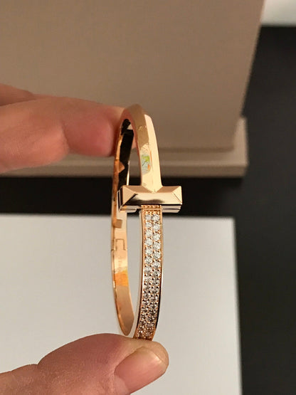 [Rose Tomorrow]T1 WIDE DIAMOND HINGED BANGLE PINK GOLD