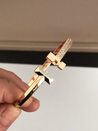[Rose Tomorrow]T1 WIDE DIAMOND HINGED BANGLE PINK GOLD