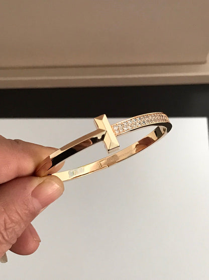 [Rose Tomorrow]T1 WIDE DIAMOND HINGED BANGLE PINK GOLD