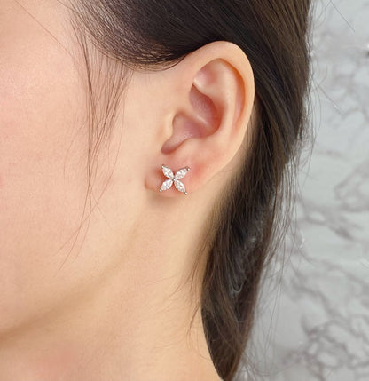 [Rose Tomorrow]VICTORIA SILVER DIAMOND STUD MINI EARRINGS