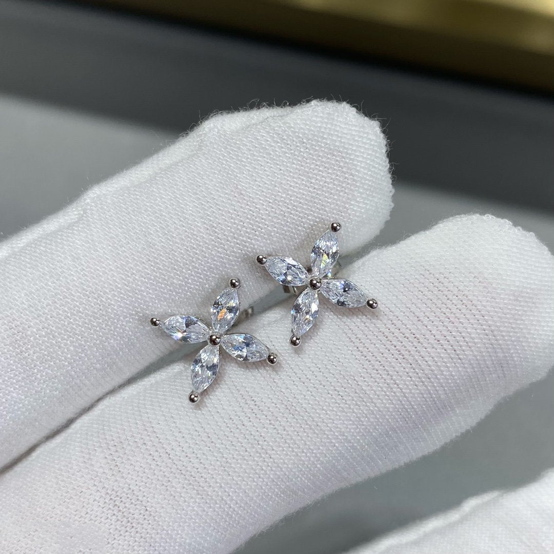 [Rose Tomorrow]VICTORIA SILVER DIAMOND STUD MINI EARRINGS