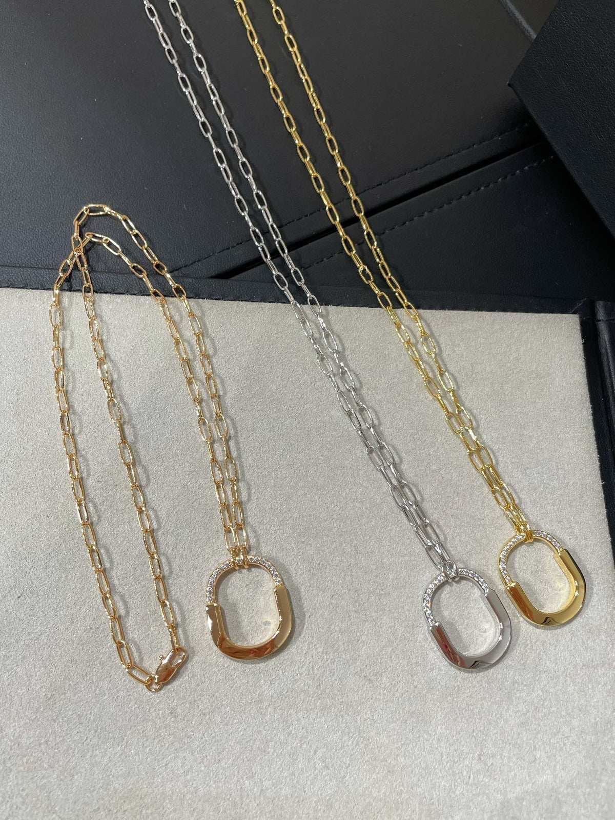 [Rose Tomorrow]LOCK MEDIUM PENDANT DIAMOND NECKLACE