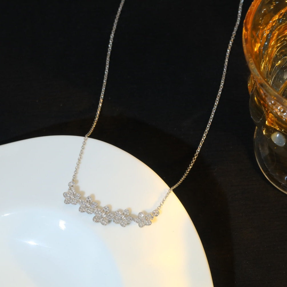 [Rose Tomorrow]]wild flower diamond line pendant