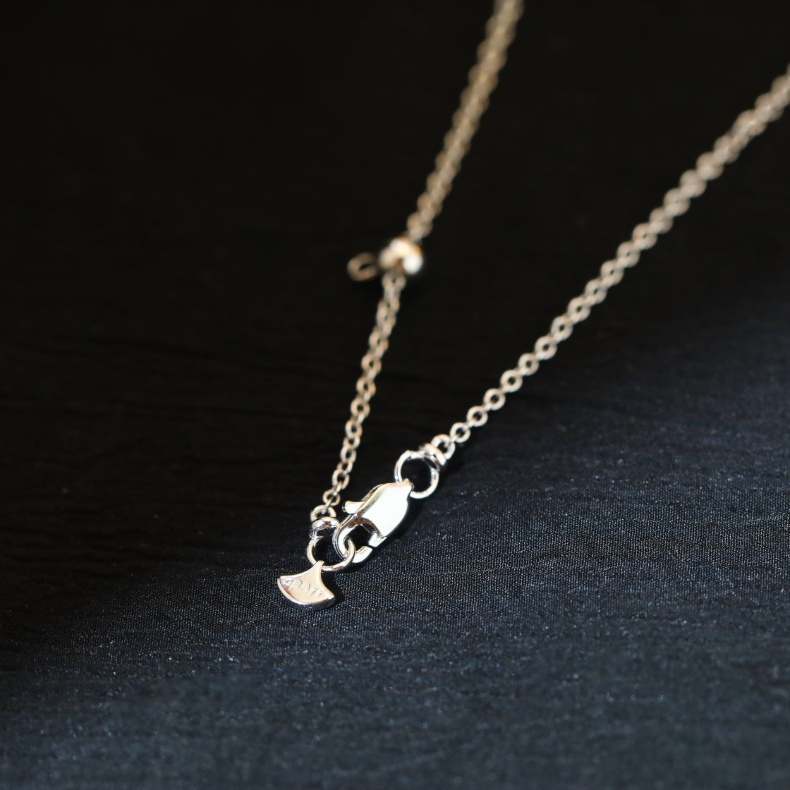 [Rose Tomorrow]]wild flower diamond line pendant