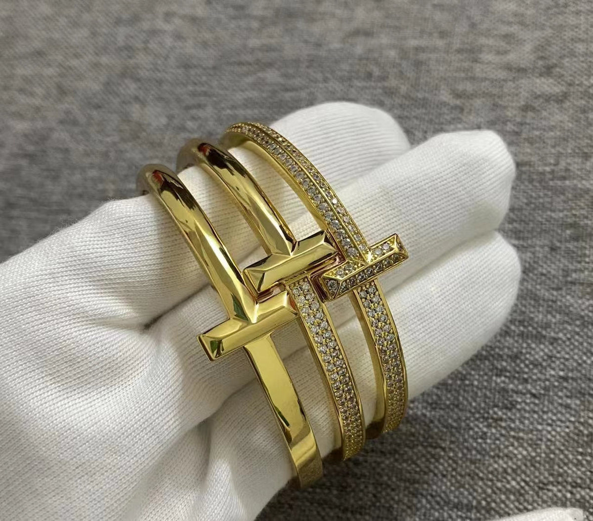 [Rose Tomorrow]T1 WIDE HINGED BANGLE BRACELET