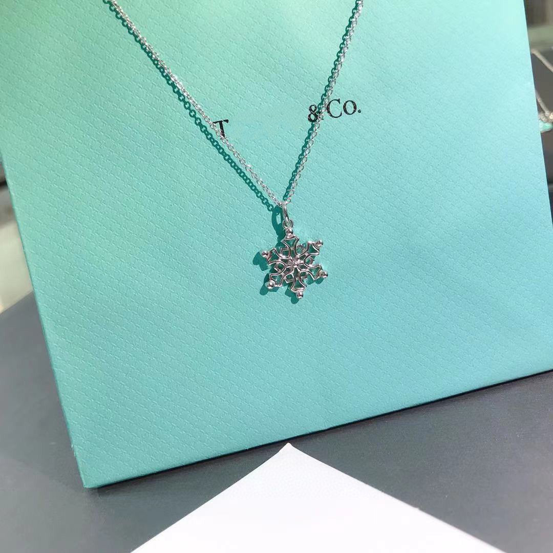 [Rose Tomorrow]STERLING SILVER SNOWFLAKE PENDANT NECKLACE