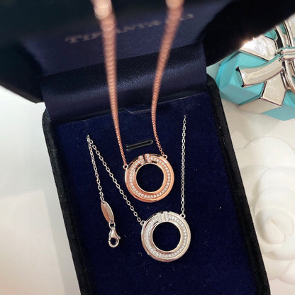 [Rose Tomorrow]DIAMOND AND MOTHER OF PEARL CIRCLE PENDANT