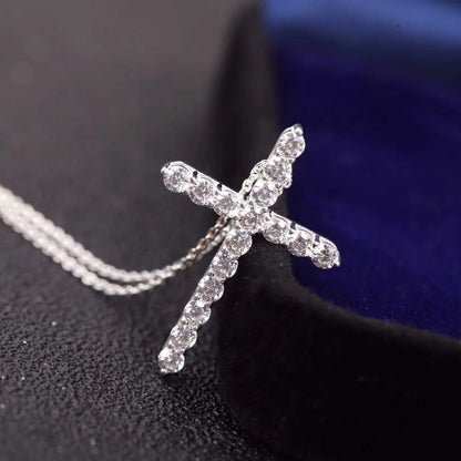 [Rose Tomorrow]MOISSANITE STONE CROSS PENDANT NECKLACE SIMULATED DIAMOND CROSS CHOKER