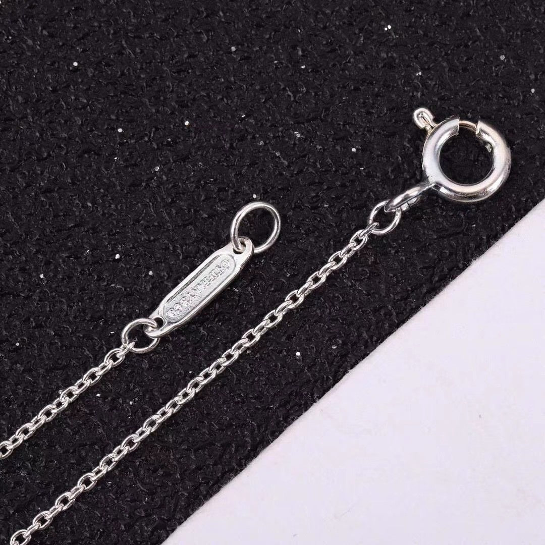 [Rose Tomorrow]MOISSANITE STONE CROSS PENDANT NECKLACE SIMULATED DIAMOND CROSS CHOKER