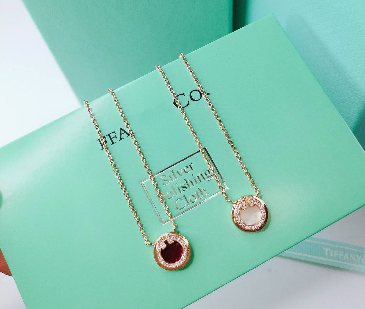 [Rose Tomorrow]DIAMOND AND MOTHER PEARL CIRCLE NECKLACE PENDANT